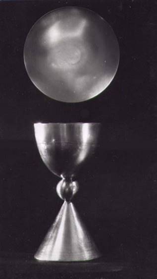 56-07 Calice et pat�re (A