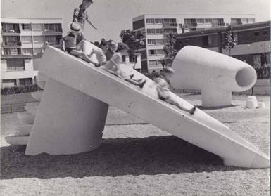 58-01 l'Ha&yuml; les Roses 3