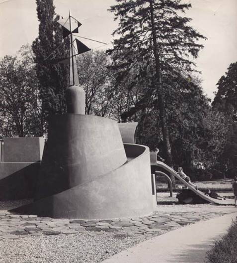 62-12 ch&acirc;teau de jeux-2-w