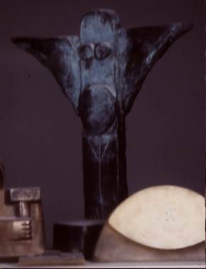 Une image contenant mammif�re, statue, int�rieur, art

Le contenu g�n�r� par l�IA peut �tre incorrect.