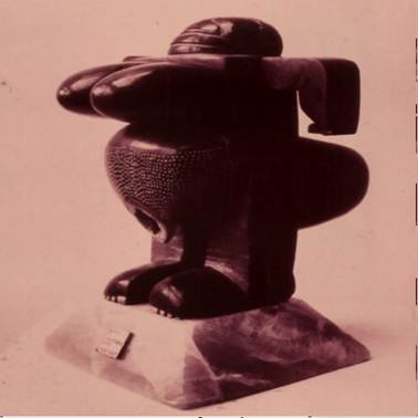 Une image contenant statue, art